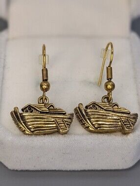 Gold Tone Noahs Ark Charm Earrings Novelty Cute Animal Theme Jewelry